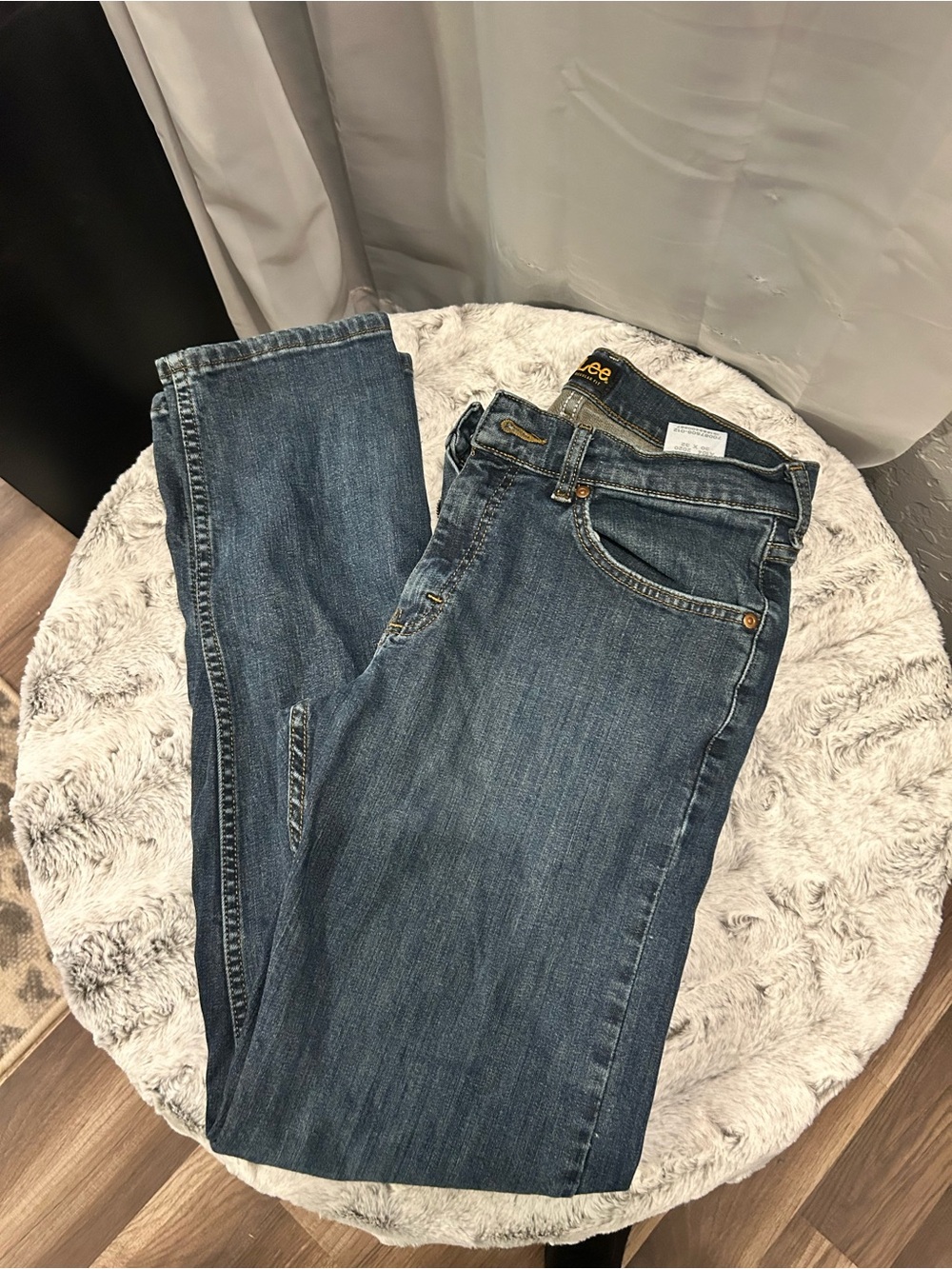 Lee Straight-Leg Men’s Jeans in Medium Blue Wash